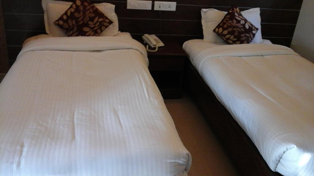 Hotel Pigeon International バンガロール エクステリア 写真